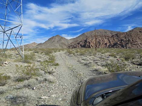 Keyhole Canyon Road