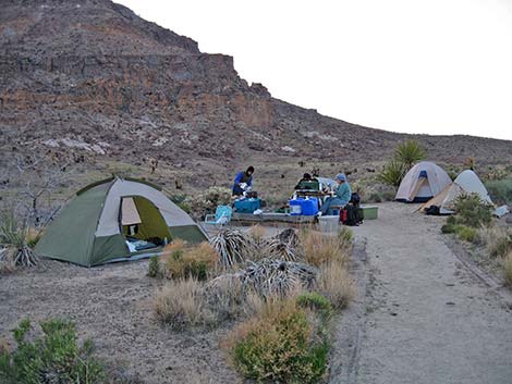 Hole in the Wall Campground