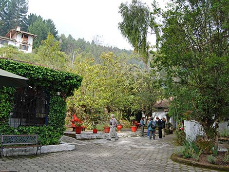 San Jorge Hosteleria at Quito